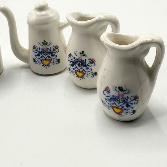 Unbranded Vintage Ceramic Dollhouse Furniture 1:12 Scale Teapot Teacup Pitcher S - Picture 4 of 7